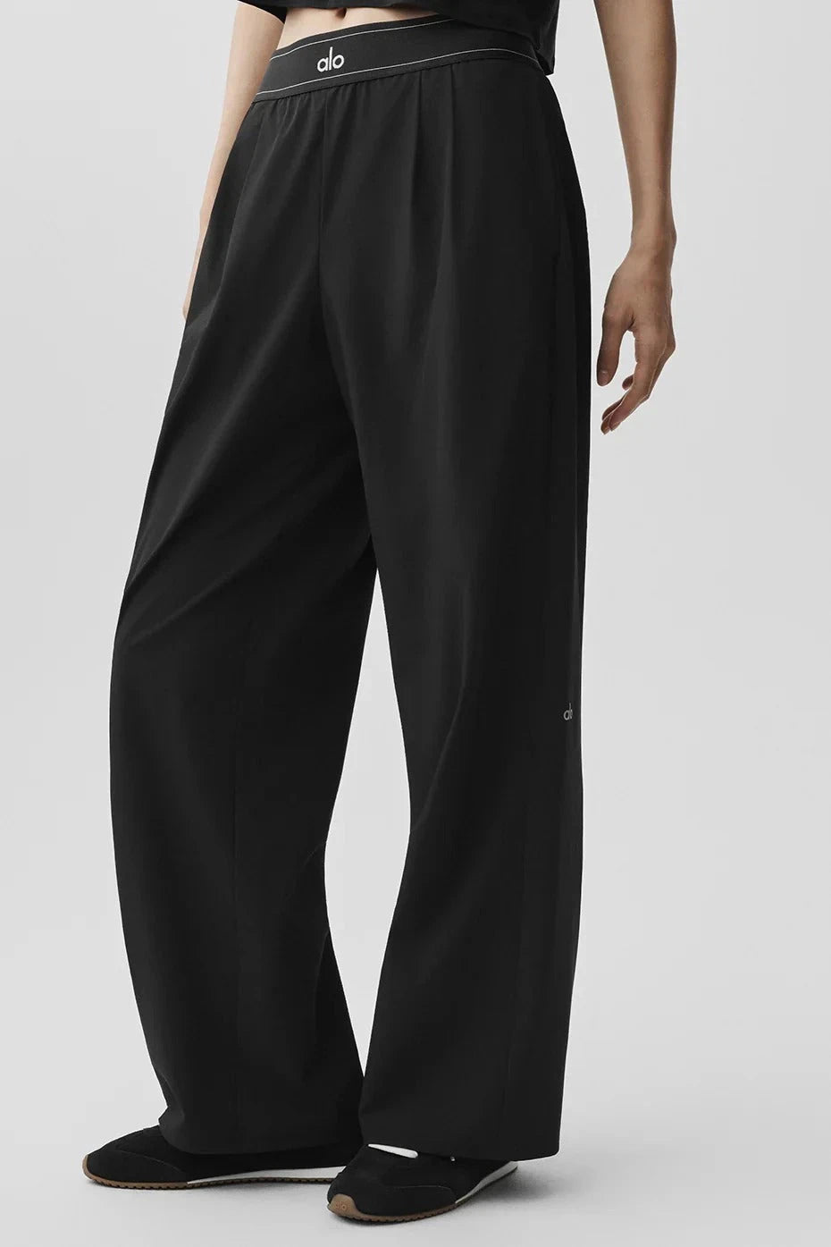 Aurelia Atelier Alo Trouser
